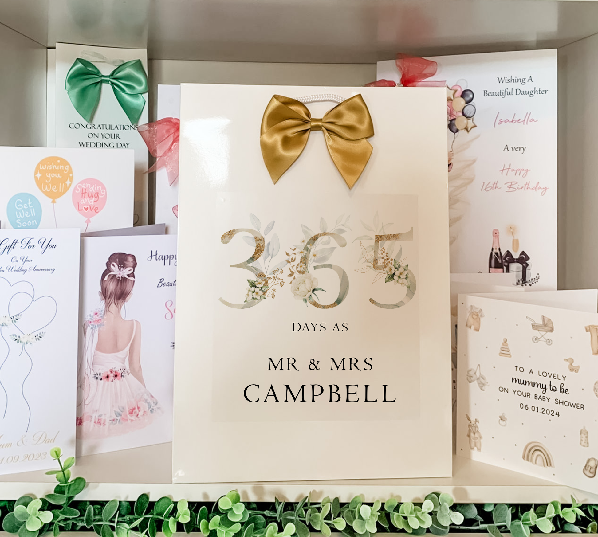 marriage anniversary gifts for couple